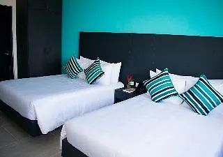 Hotel V10 Playa Del Carmen 4*,