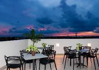 Hotel V10 Playa Del Carmen location
