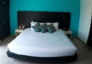 Hotel V10 Playa Del Carmen